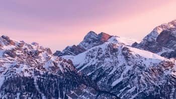 Sky Snow mountains Gradient screenshot