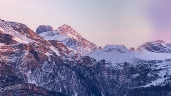 Sky Snow mountains Gradient screenshot