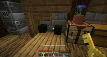 Key - Lock chests, other containers and doors screenshot